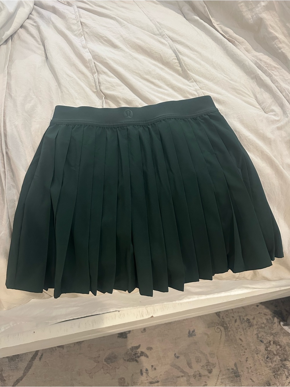 lululemon Forest Green Re Pleated Tennis Skirt - Picture 2 of 3